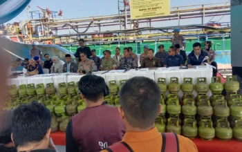 Polda Sulsel Gempur Mafia Subsidi Energi: Dari Dermaga Makassar, Negara Menegaskan Wibawanya